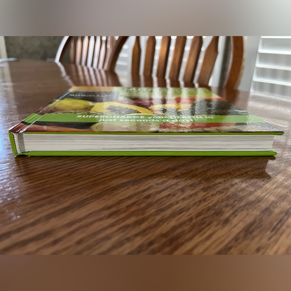 NutriBullet Natural Healing Foods Cookbook - Picture 3 of 4